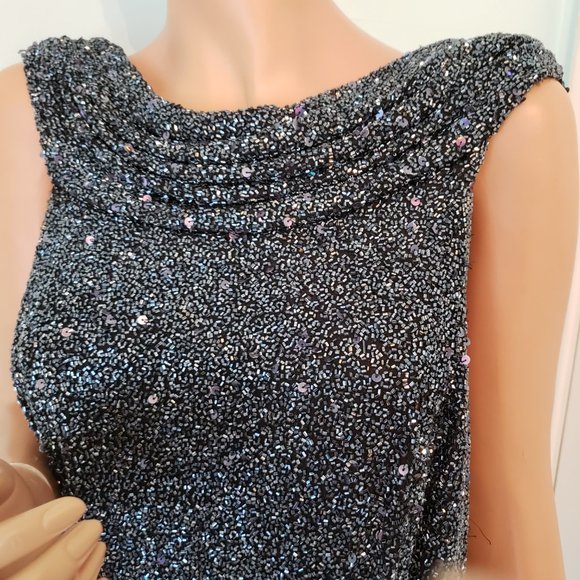 NWOT RIAZEE BOUTIQUE Stunning heavily beaded, fully lined Formal Dress. - Picture 14 of 17